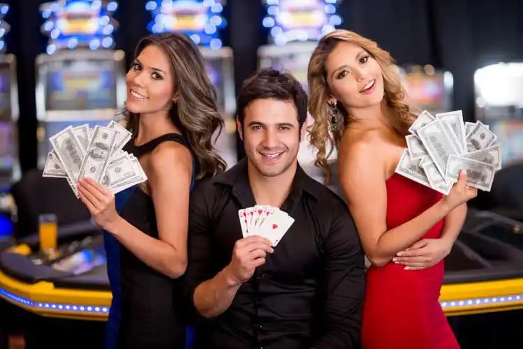 Antarmuka Live Casino dana189 di smartphone menampilkan siaran dealer roulette dengan papan taruhan responsif